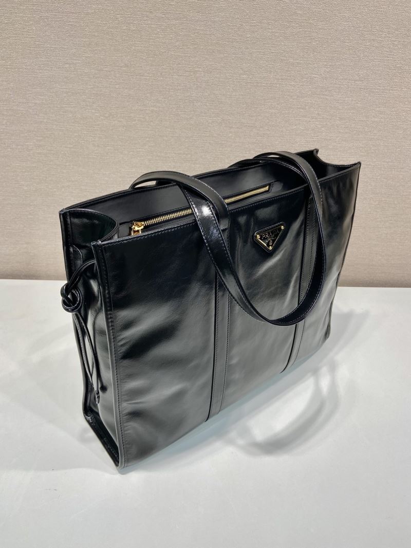 Pra*a tote bags